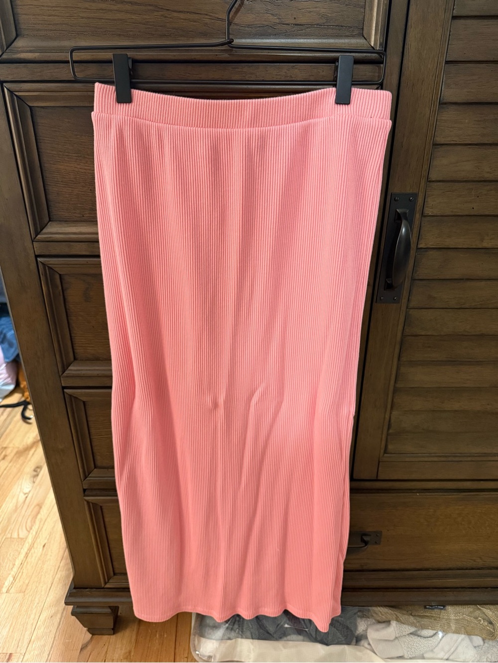 Old Navy Coral Pink Ribbed Maxi Skirt